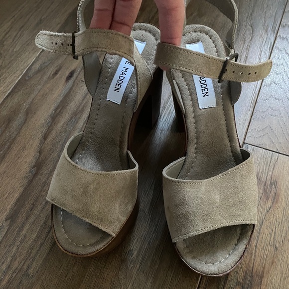 Steve Madden platform heels - Picture 2 of 5